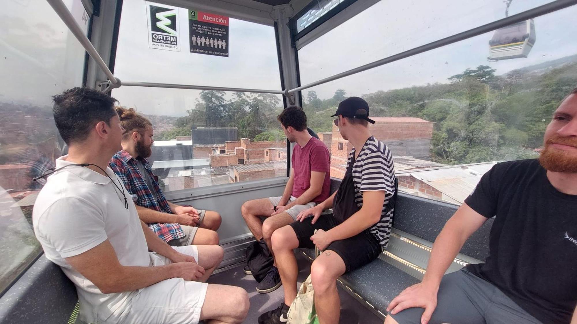 מדיין Hostel Metro Floresta Alojamiento מראה חיצוני תמונה
